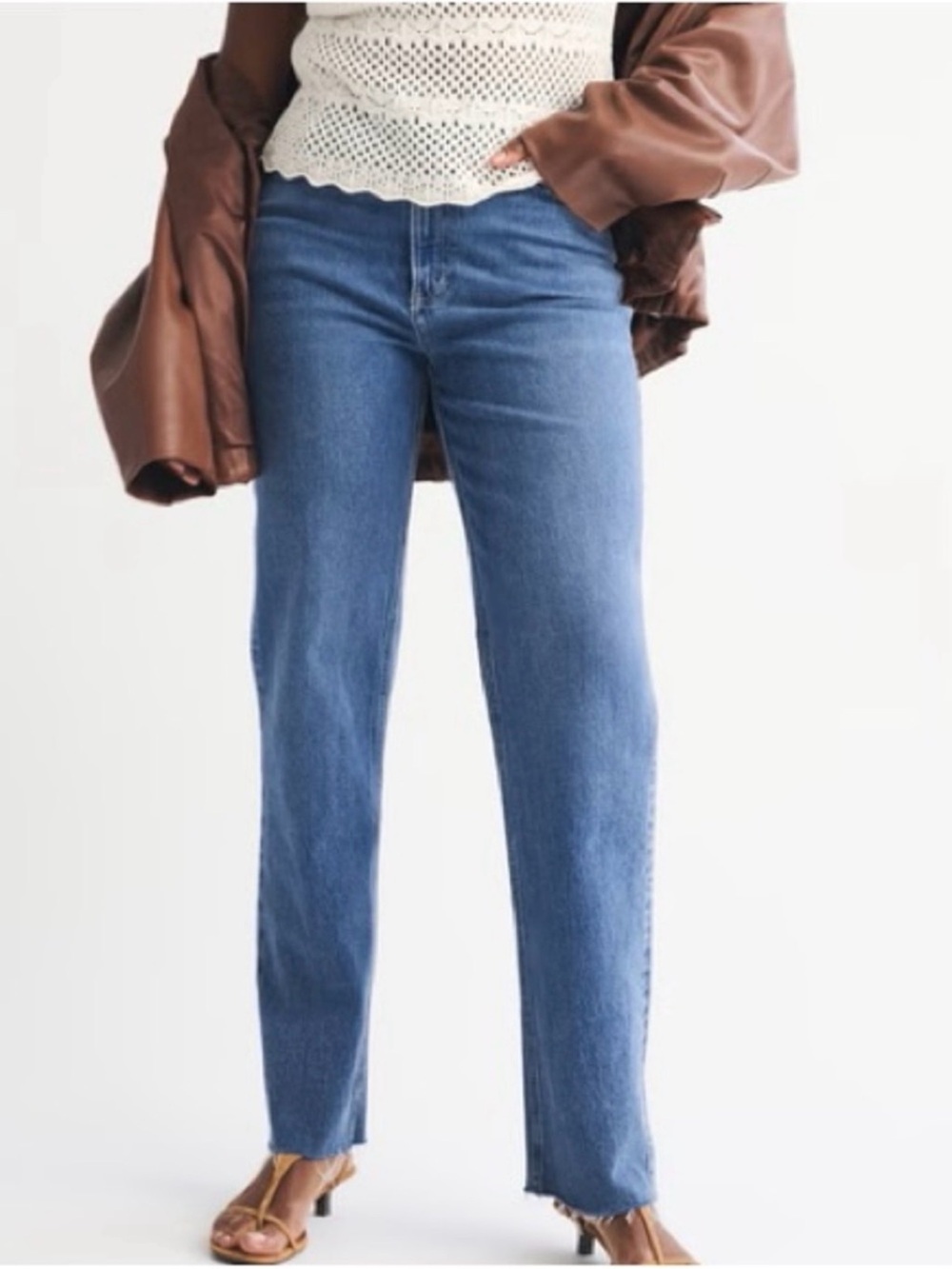 Abercrombie & Fitch Women's Ultra High Rise 90's Straight Jean Size 6